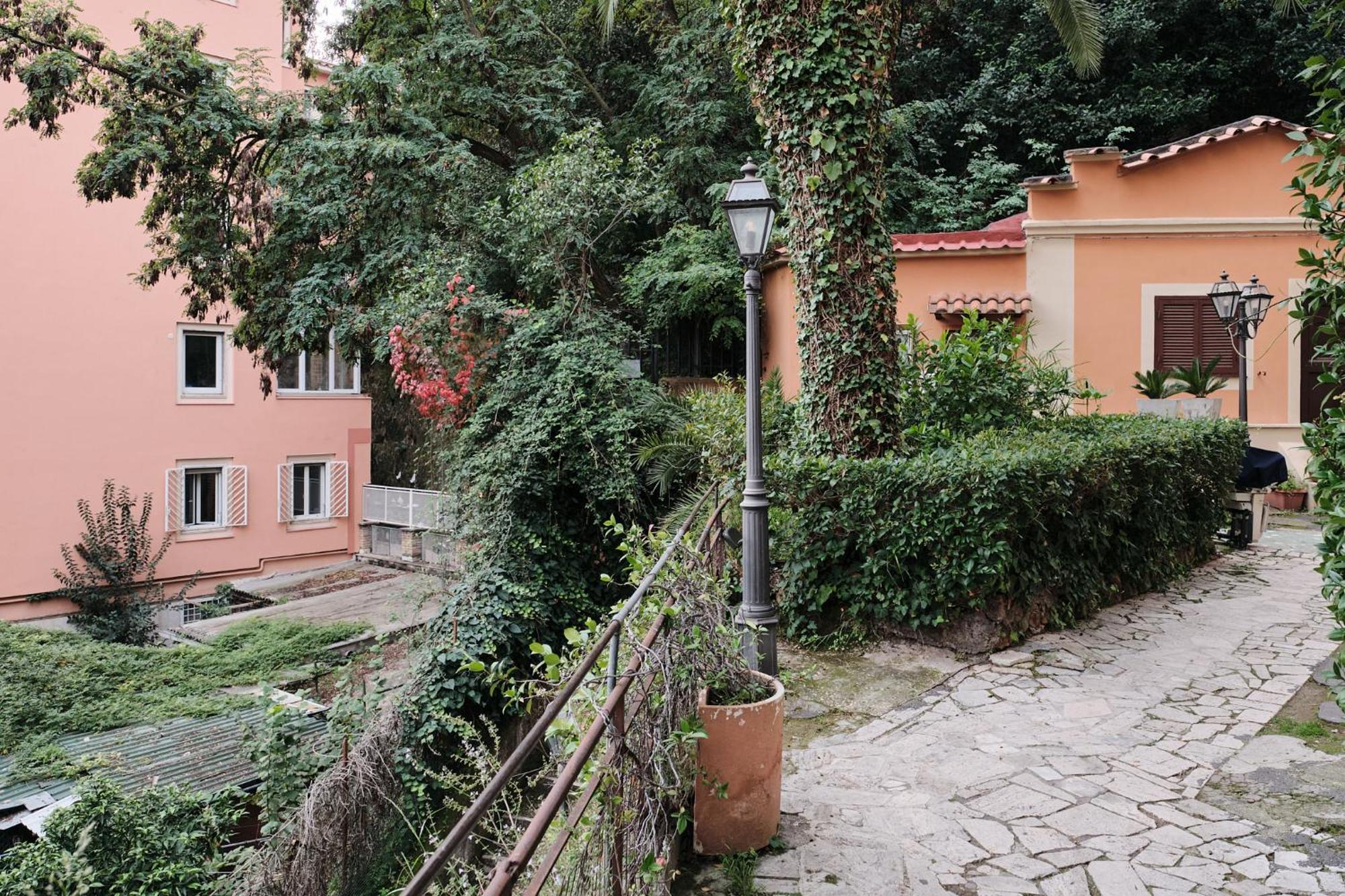 Trastevere- Flat Con Giardino, Ac, Wi-Fi & Netflix Rome Luaran gambar