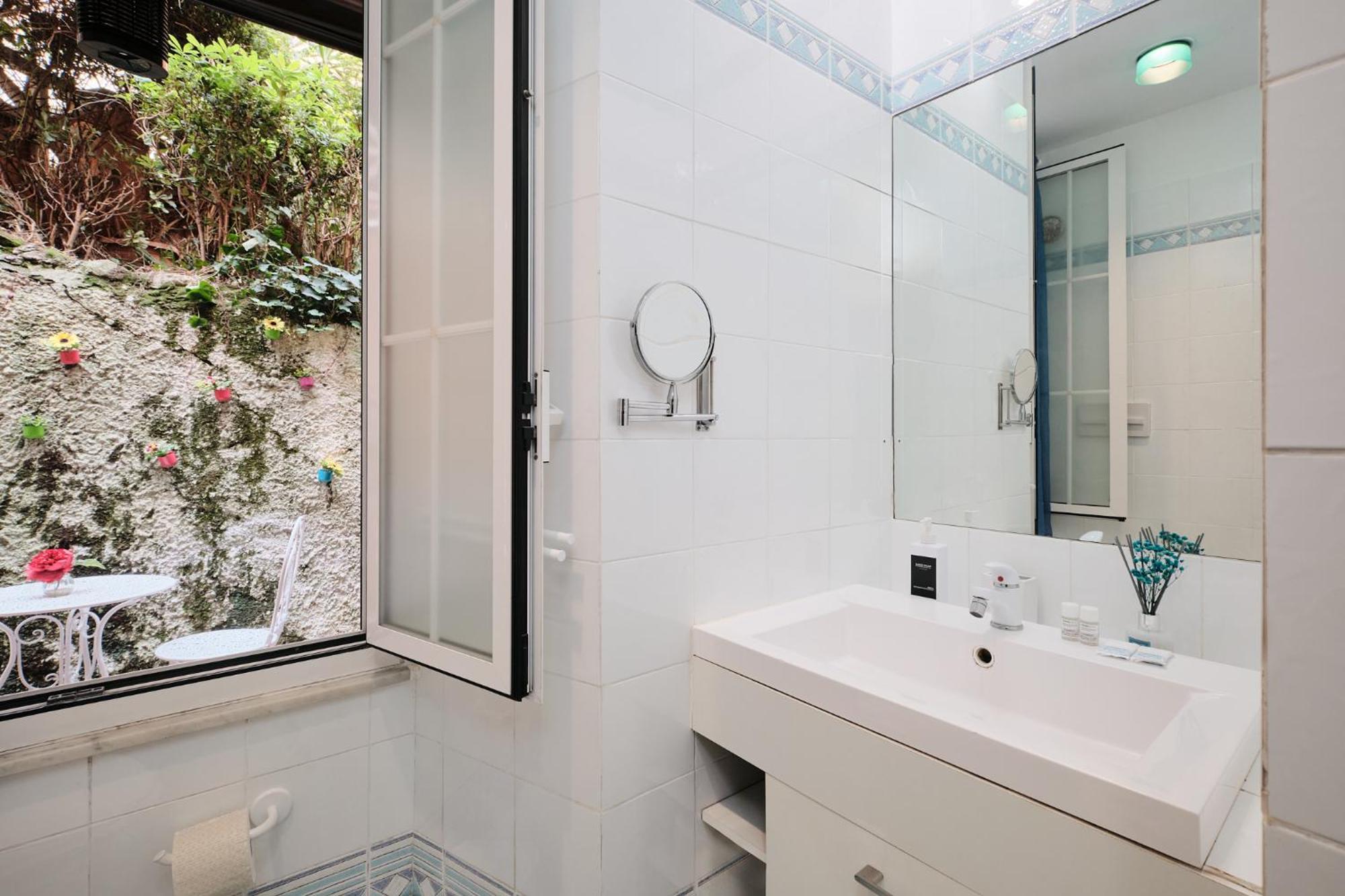 Trastevere- Flat Con Giardino, Ac, Wi-Fi & Netflix Rome Luaran gambar